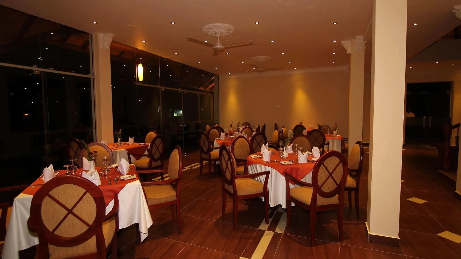 Serene Grand Hotel Kandy
