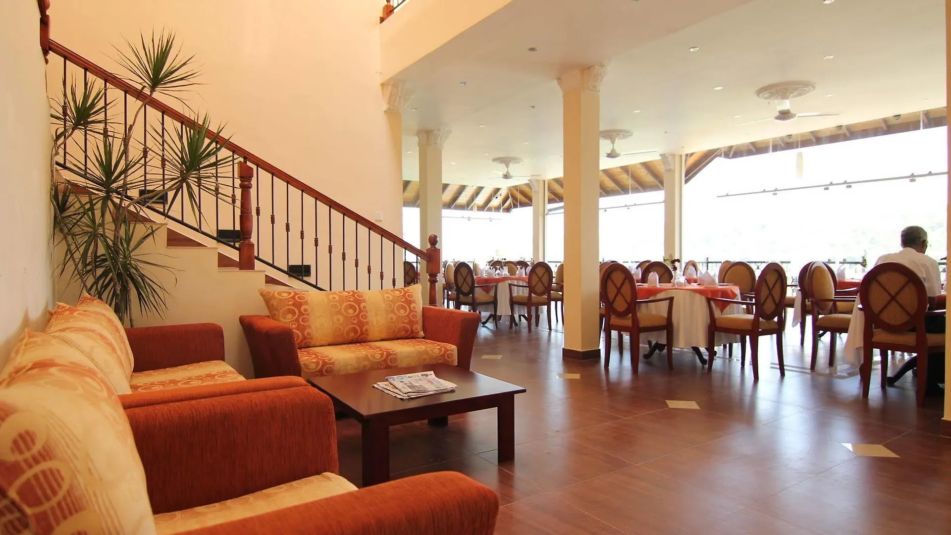 Serene Grand Hotel Kandy