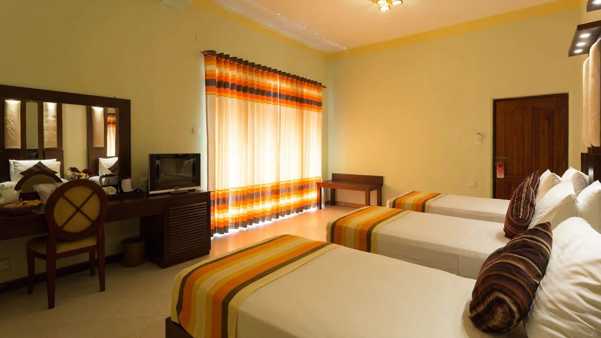 Serene Grand Hotel Kandy